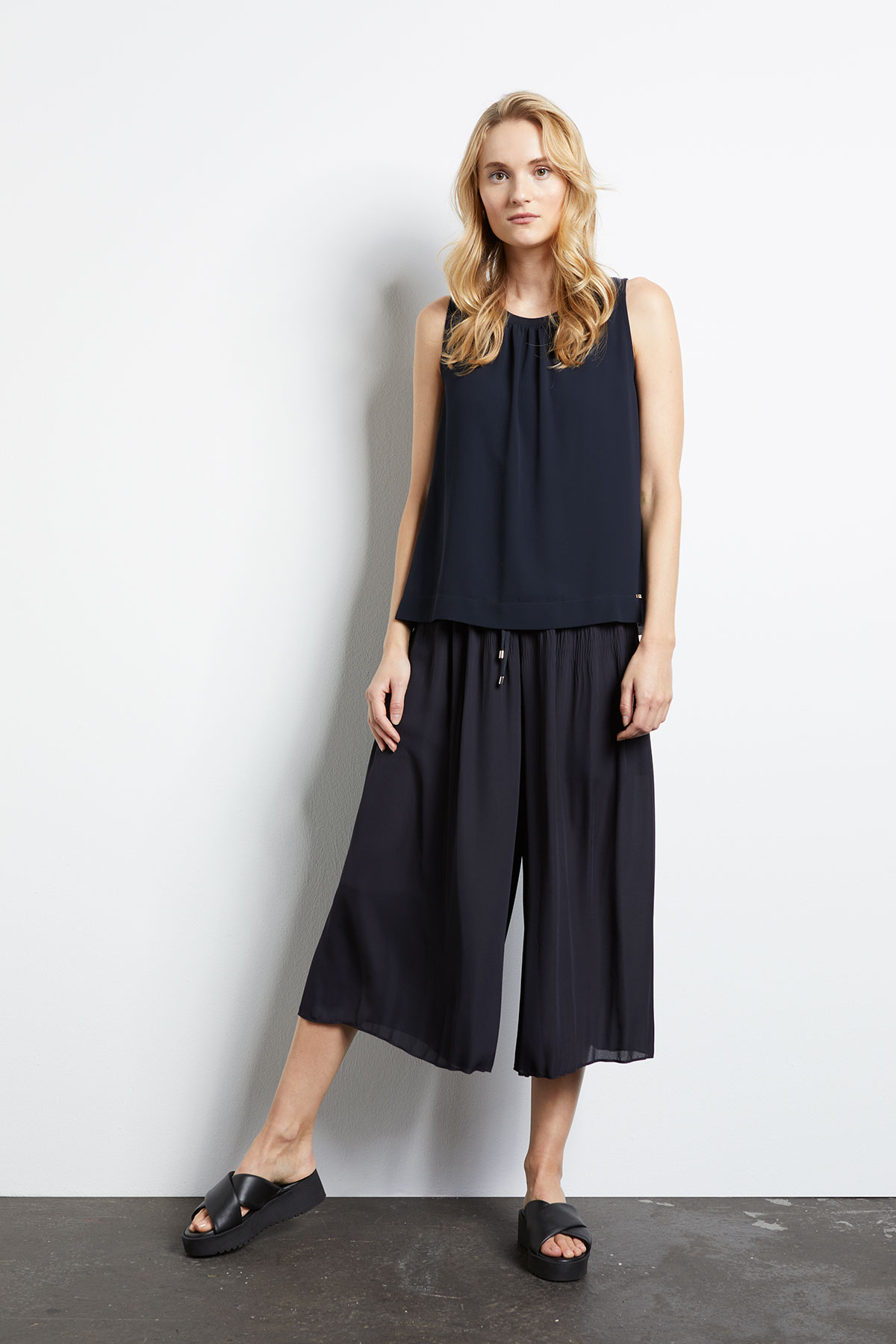 Cinque Fashion Images Lookbook 2022